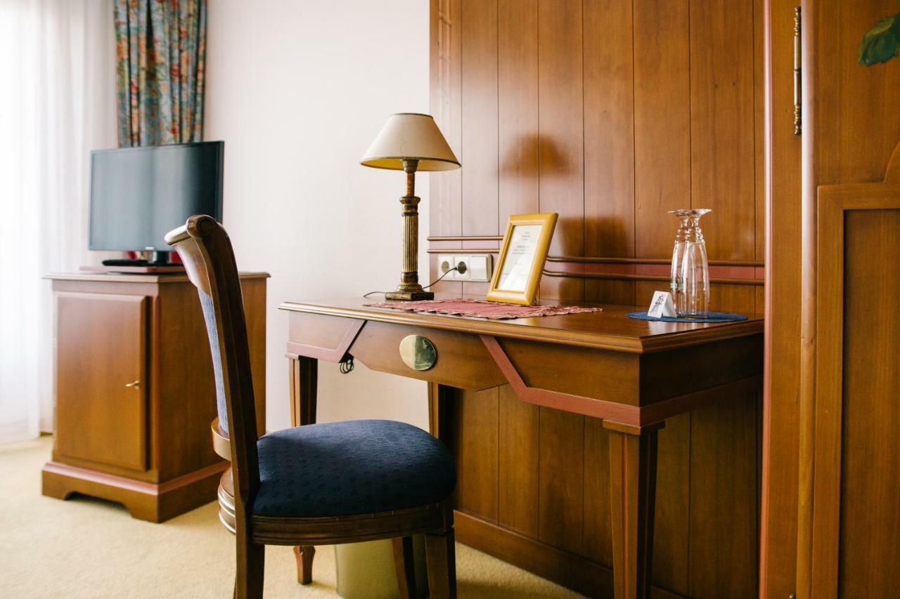 Landhaus Keller - Hotel & Restaurant Malterdingen ภายนอก รูปภาพ